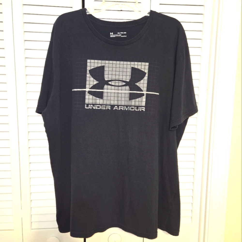 Under Armour Size 2XL Heatgear Loose Tee